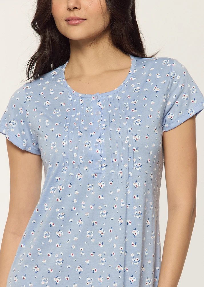 Nightgown with flowers