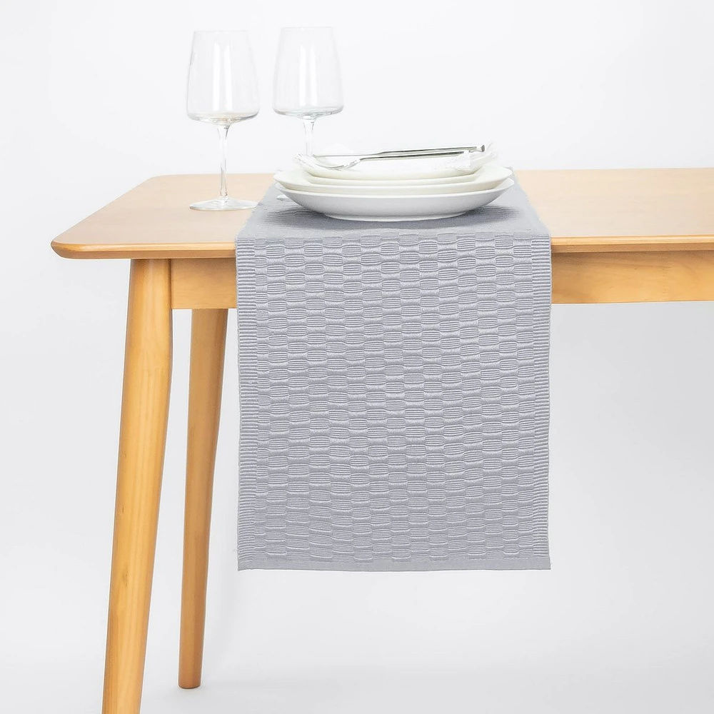 Bubble Weave Table Runner