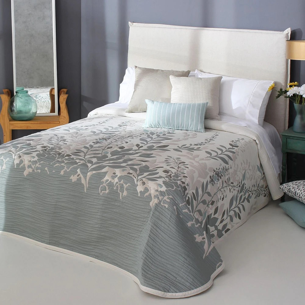 Lisboa Bedspread