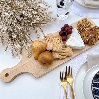 Maple Cutting Board with Handle by CL CUISILUXE