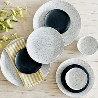 Caviar Speckle Plate by Maxwell & Williams (20 cm)