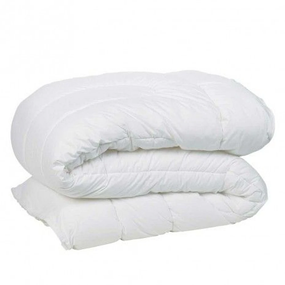 Couette en microfibre hypoallergénique