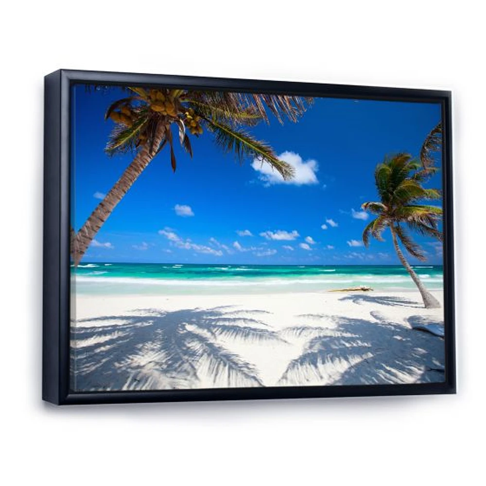 Toile « Coconut Palms at Beach »