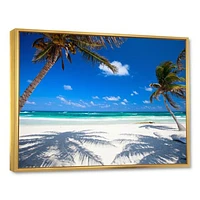 Toile « Coconut Palms at Beach »