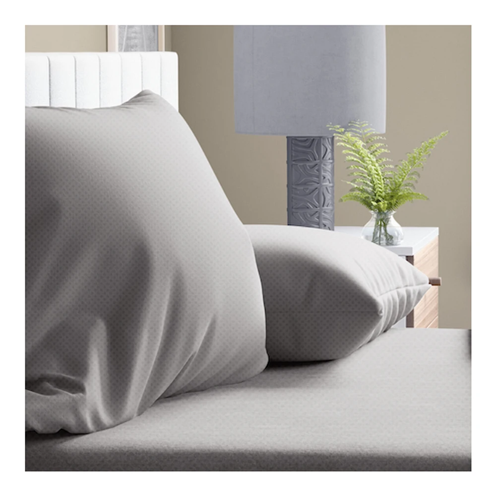 Swiss Dot Set of 2 Pillowcases
