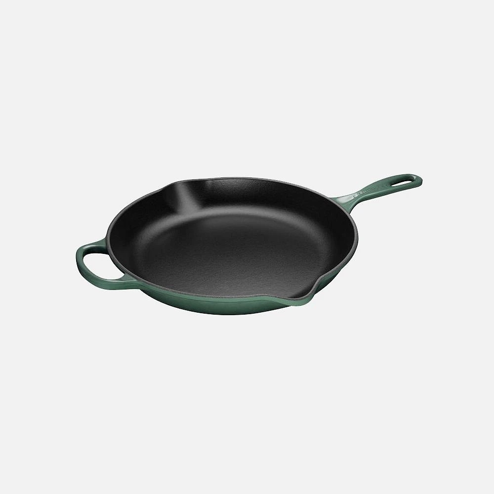 Le Creuset Signature 26 cm Iron Handle Skillet - Artichaut