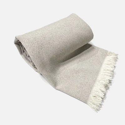 Rae Throw