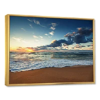 Toile « Sunrise and Glowing Waves Ocean »