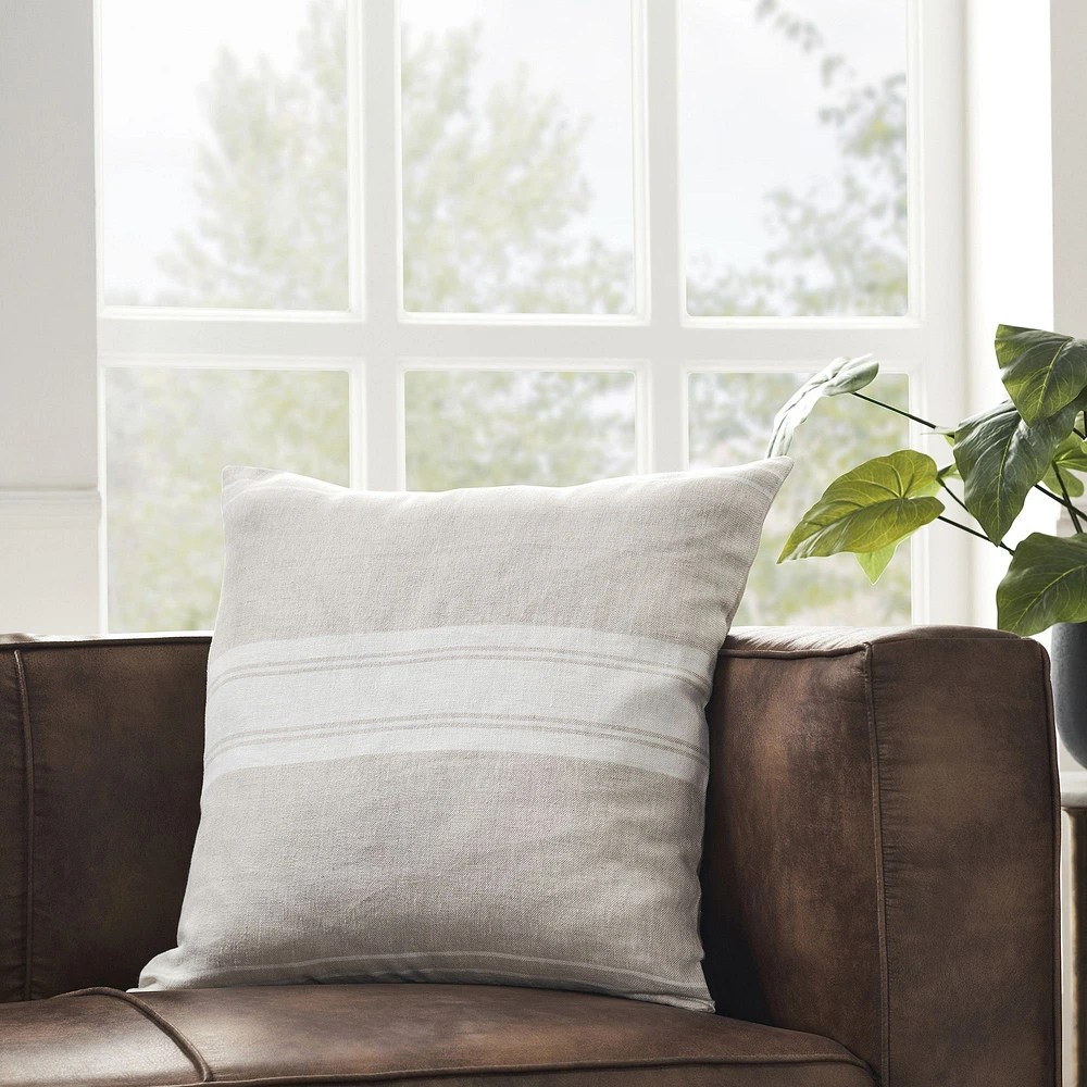 Raelyn Cushion