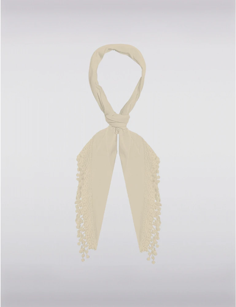 Manteaux | La maison du manteau au Québec Foulard Triangulaire Luxueux et Doux avec Franges en Dentelle par Saki