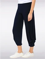 Manteaux | La maison du manteau au Québec Pantalon Drapé Harem Fluide et Chic par Amani Couture