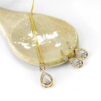 10KT Yellow Gold Round Brilliant Pendant with Chain