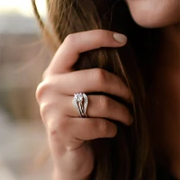 Great Canadian Solitaire Engagement Ring with 1.00 Carat Diamond in 14kt White Gold