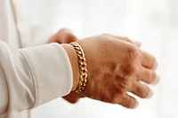 8″ Concave Curb Bracelet in 10kt Yellow Gold