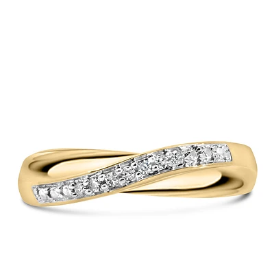 Ladies Wedding Band with .05 Carat TW of Diamonds in 10kt Yellow Gold