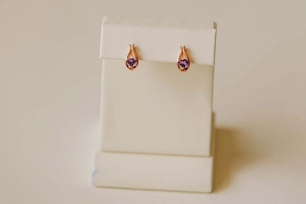 Earrings with 5MM Heart Shape Amethyst in 10kt Rose Gold