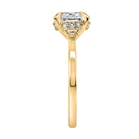 Round Engagement Ring with Carat TW of Lab Created Diamonds in 14kt Yellow Gold