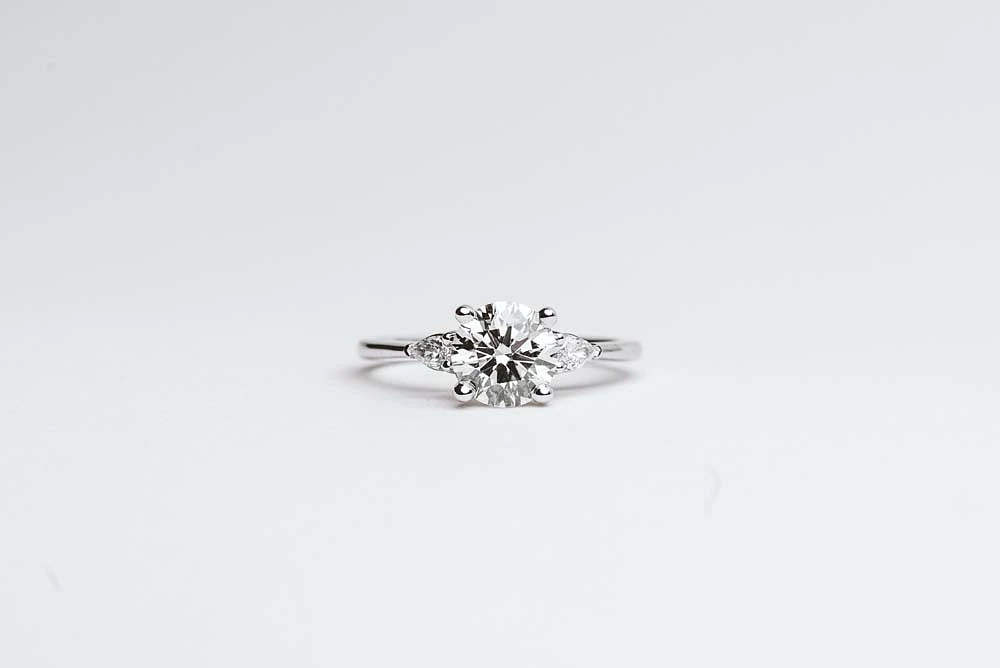 Round Brilliant Engagement Ring with Carat TW of Lab Created Diamonds in 14kt Gold