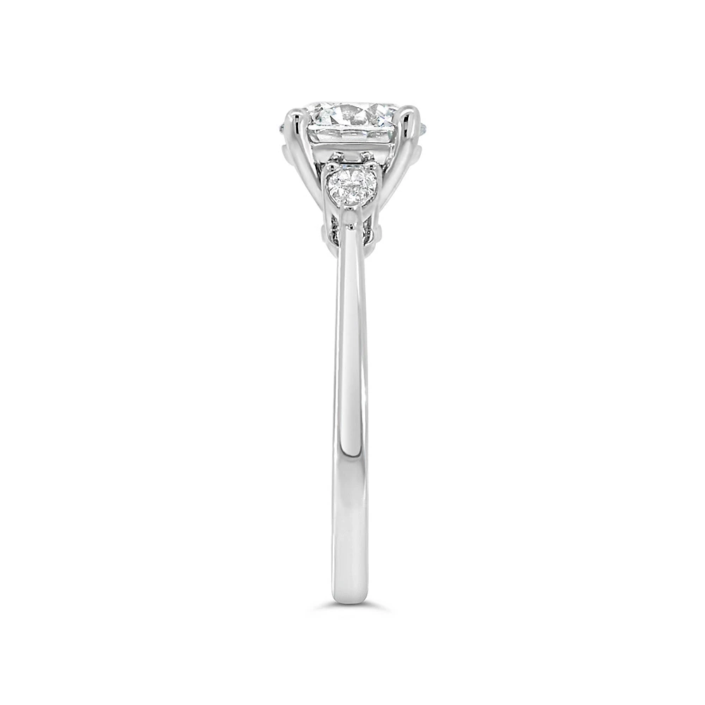 Round Brilliant Engagement Ring with Carat TW of Lab Created Diamonds in 14kt Gold