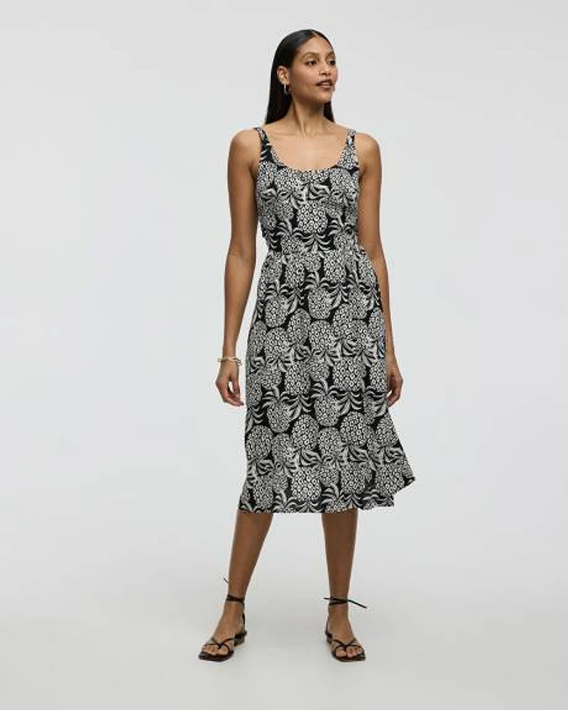 Sleeveless Scoop-Neck Midi Dress with Open Back