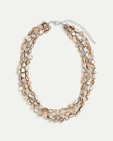 Collier court à chaînes multiples à billes en coquillages