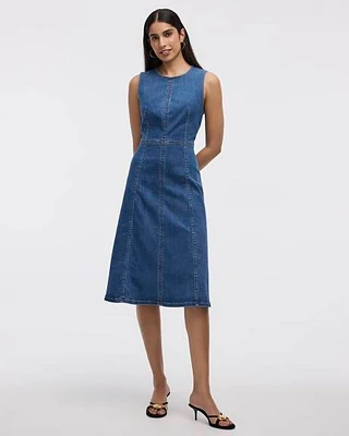 Robe midi cintrée et évasée en denim sans manches