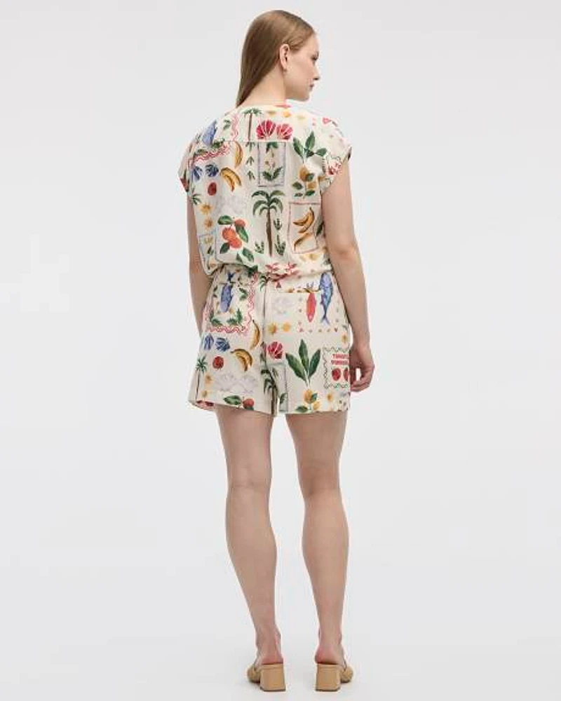 Extended-Sleeve Crew-Neck Buttoned-Down Blouse