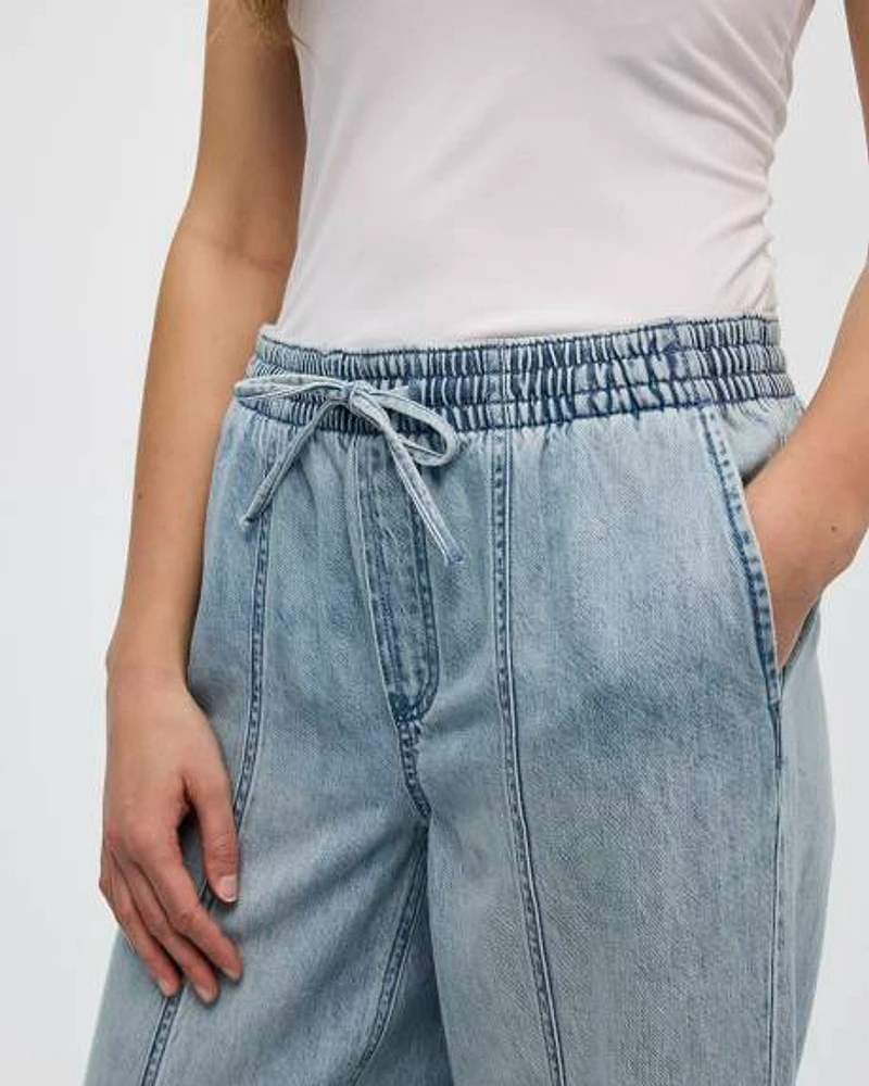 Jean à jambe large et taille haute