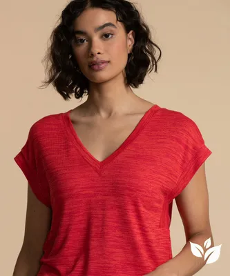 Extend V-Neck Hacci T-Shirt