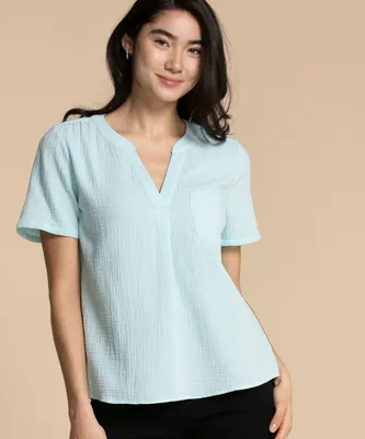 Short Sleeve Henley V-Neck Top