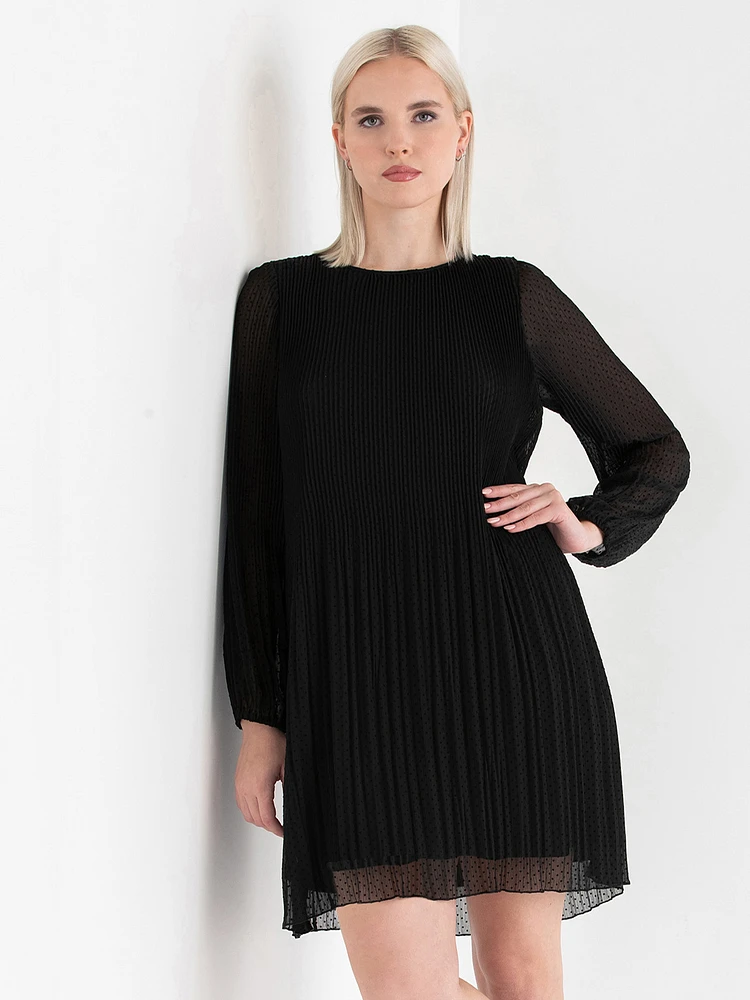 Scoop Neck Release Pleat Knee-Length Dress