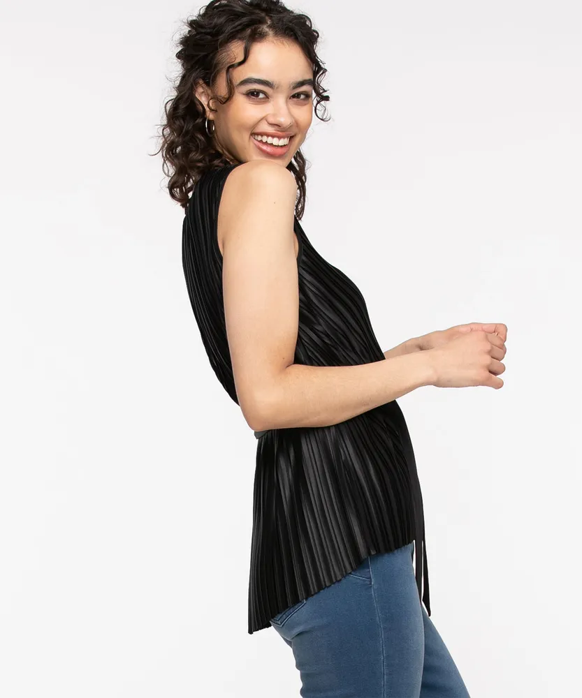 Plisse Sleeveless Wrap Top