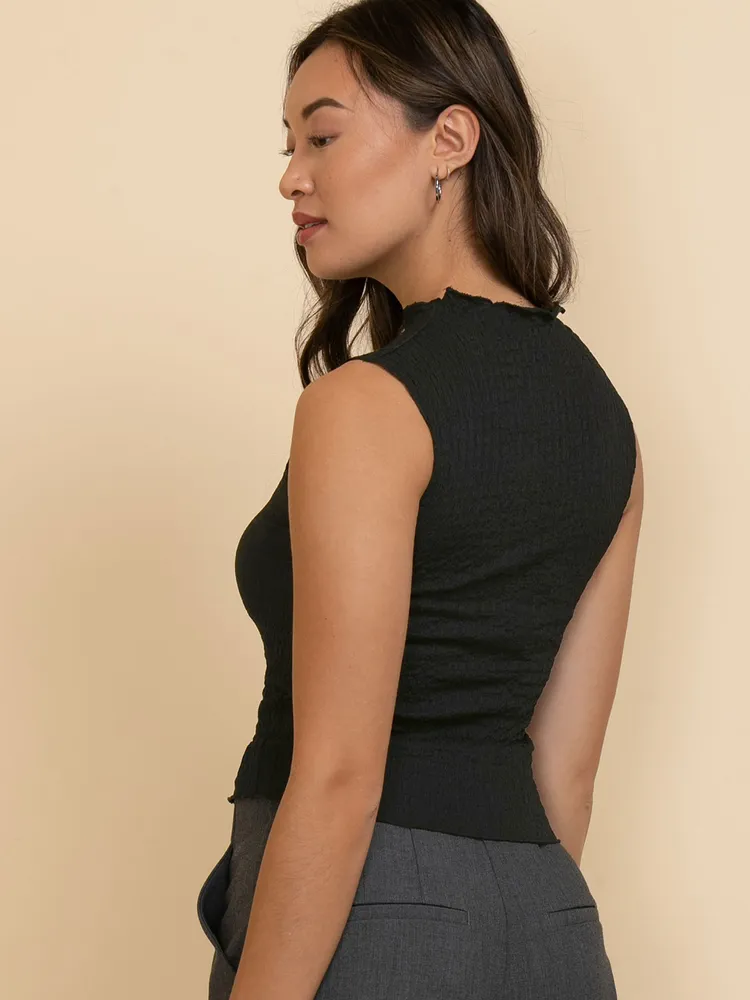 Sleeveless Mock Neck Top Bubble Fabric by Ripe