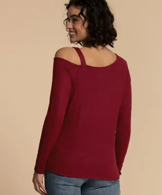 Knotted Hem Top with Cut-Out Shoulder Detail