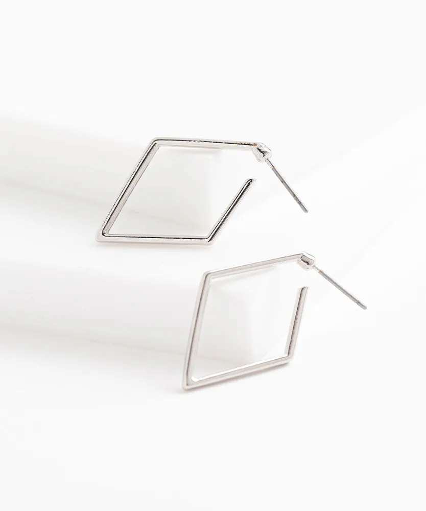 Silver Diamond Shaped Earring