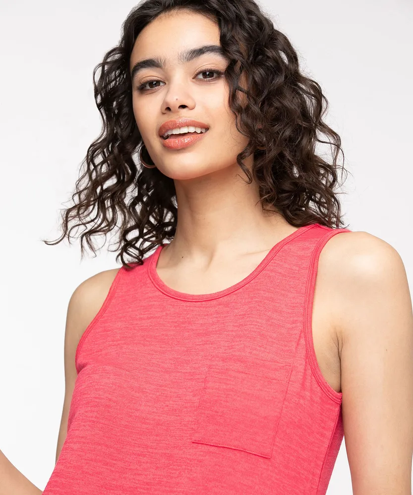 Sleeveless Hacci Pocket Tee