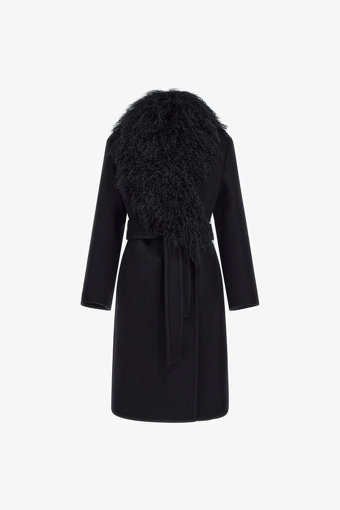 Coat with fur collar