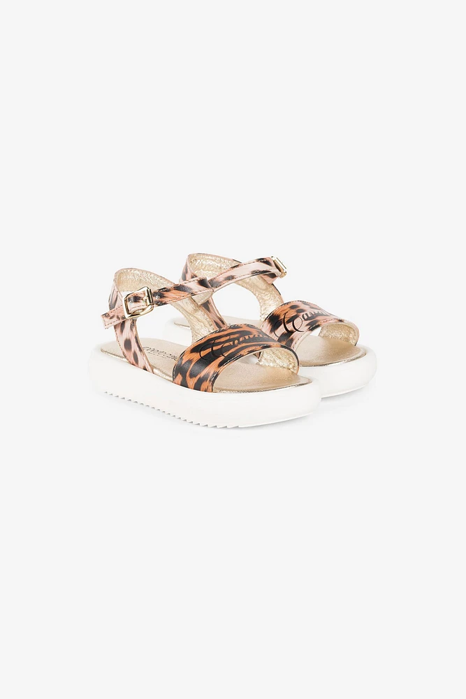 Sandal