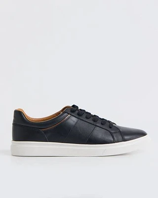 Steve Madden (TM)