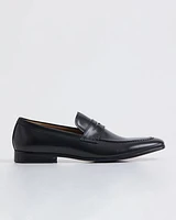 Steve Madden (TM)