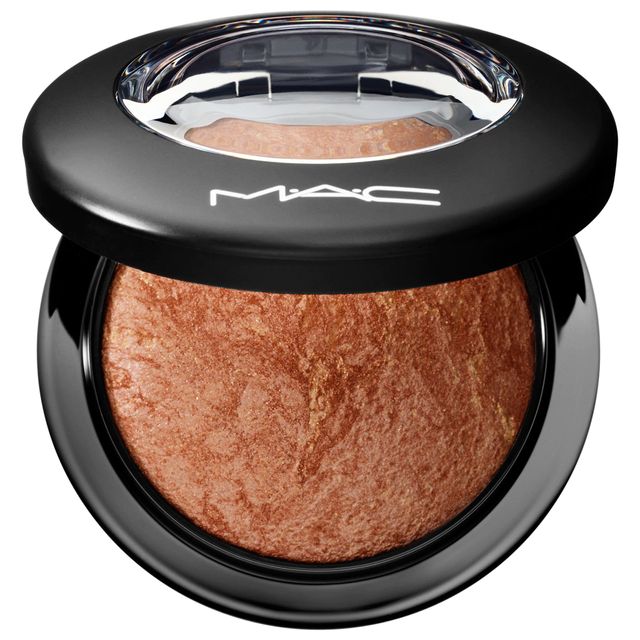MAC Cosmetics Mineralize Skinfinish Sheer Coverage Luminous Highlighting Powder for Face and Body 0.35 oz/ 10 g