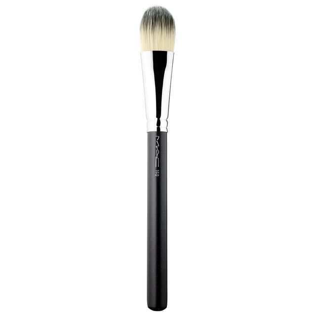 MAC Cosmetics 190 Synthetic Flat Paddle-Shaped Foundation Brush for Flawless Coverage
