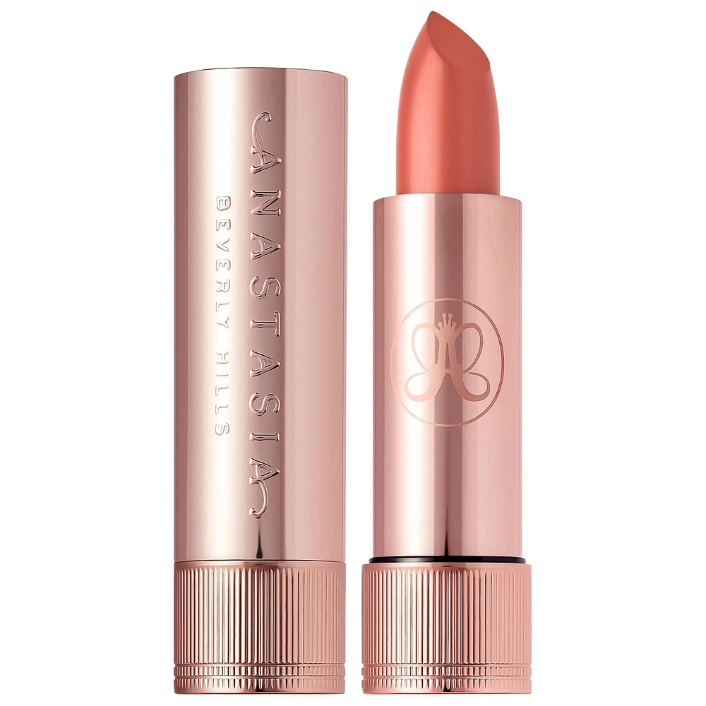Long-Wearing Matte & Satin Velvet Lipstick
