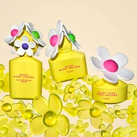 Daisy Eau So Fresh Glow Eau de Toilette with Pear, Violet & Mimosa