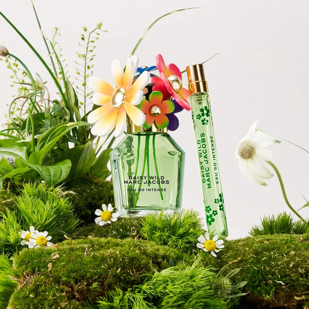 Daisy Wild Eau de Parfum Intense with Banana Blossom Accord, Jasmine & Amber