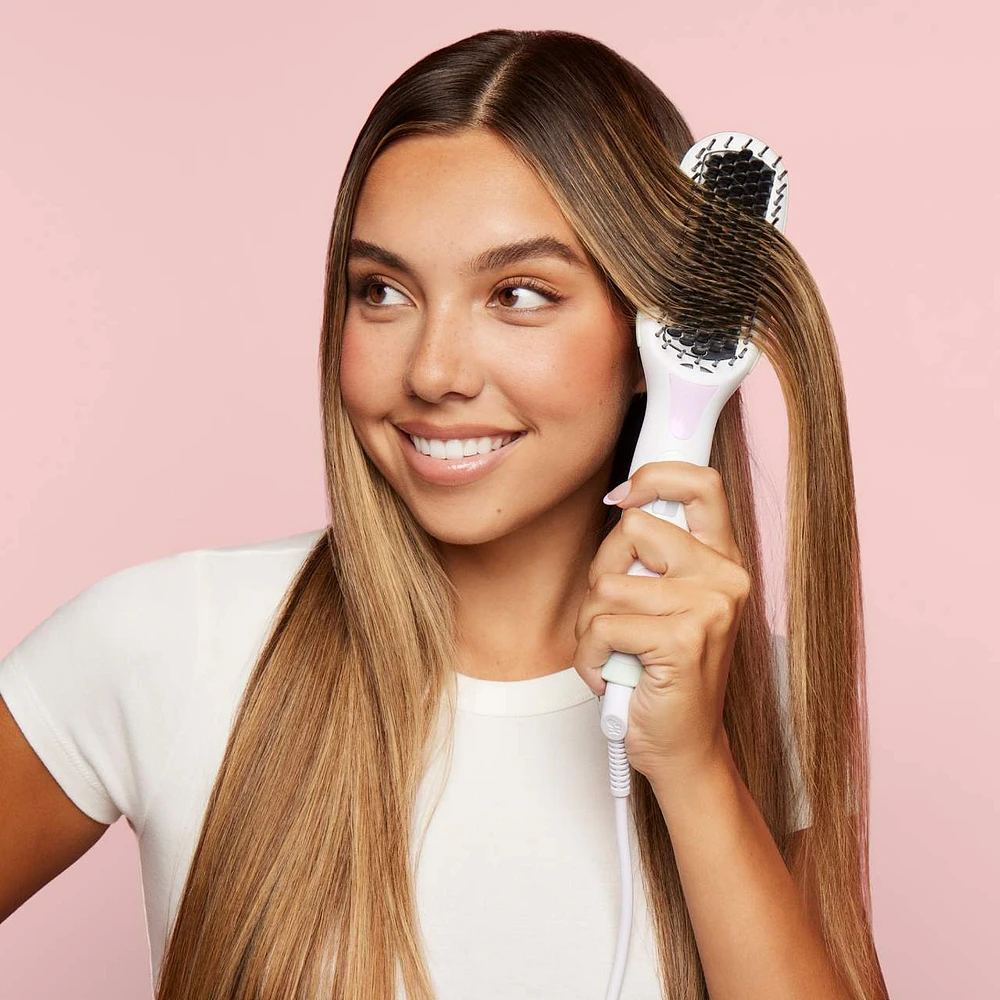 Mane x OUAI Anti-Frizz Heated Straightening Brush Hair Value Set