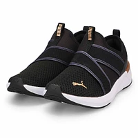 Women's Softride Harli Slip On Sneaker - Black