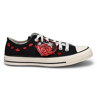 Women's Chuck Taylor All Star Love me, Me Not