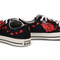 Women's Chuck Taylor All Star Love me, Me Not