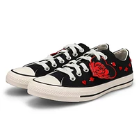 Women's Chuck Taylor All Star Love me, Me Not